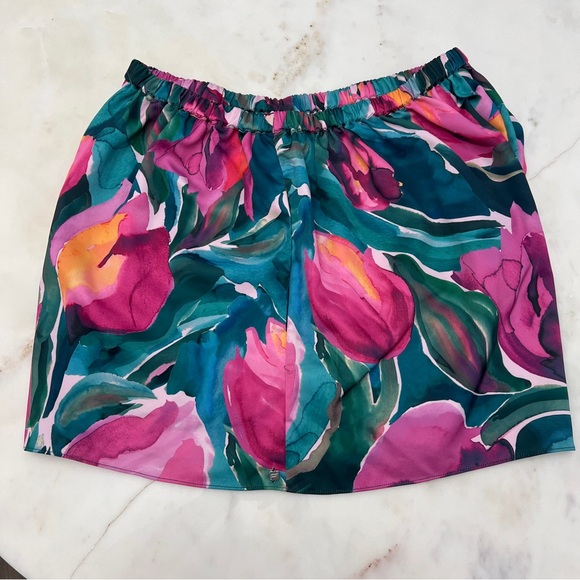Fabletics Pink and Green Floral Athletic Shorts size 1XL - Picture 8 of 14